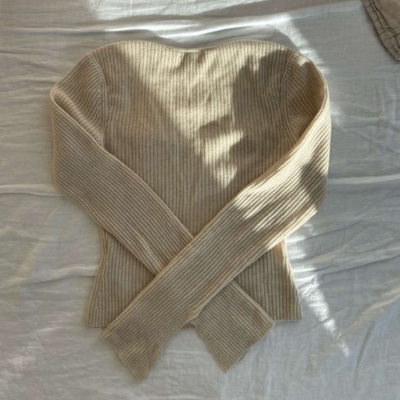 Reformation Glenna Cashmere Sweater, Gossamer - Picture 5 of 7